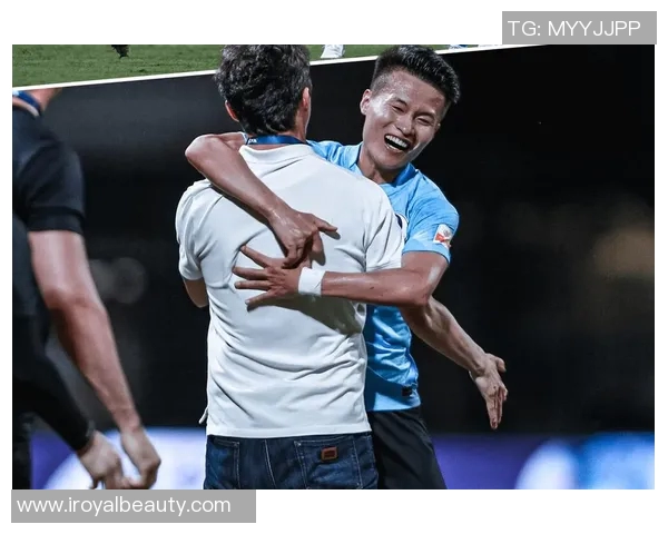 黄强专访：畅谈网球生涯与未来展望的精彩旅程