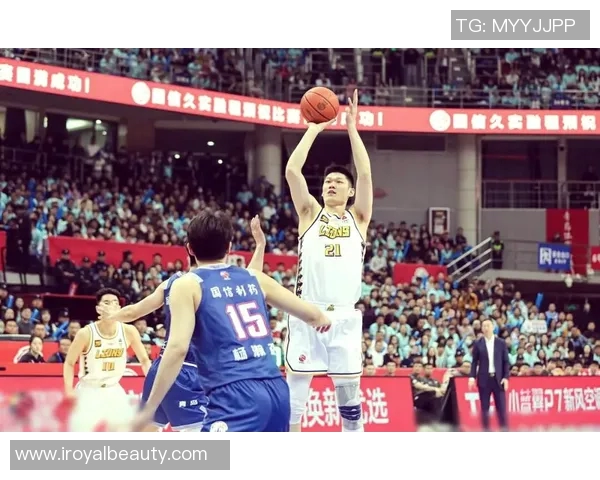 2013年CBA季后赛北京队对阵广厦队精彩回顾与赛后分析