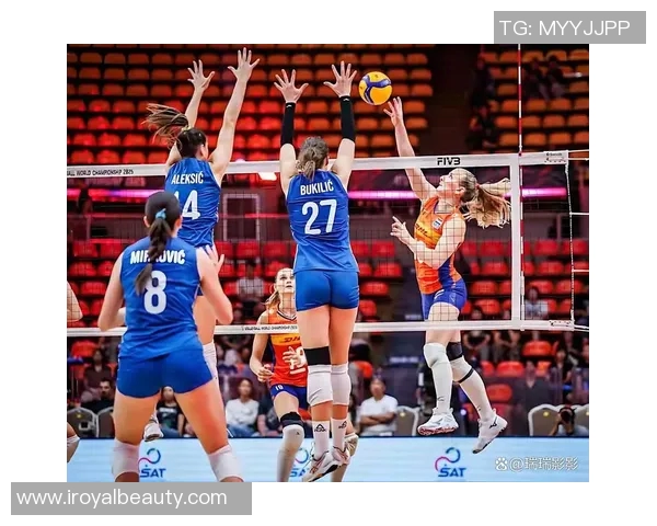 2016年美国女排激战塞尔维亚巅峰对决展现竞技魅力与团队精神