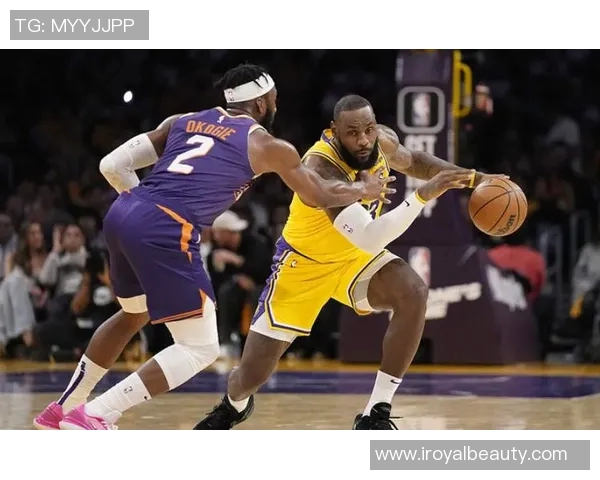 2020年NBA总决赛回顾太阳队与湖人队的激烈对决与精彩瞬间分析